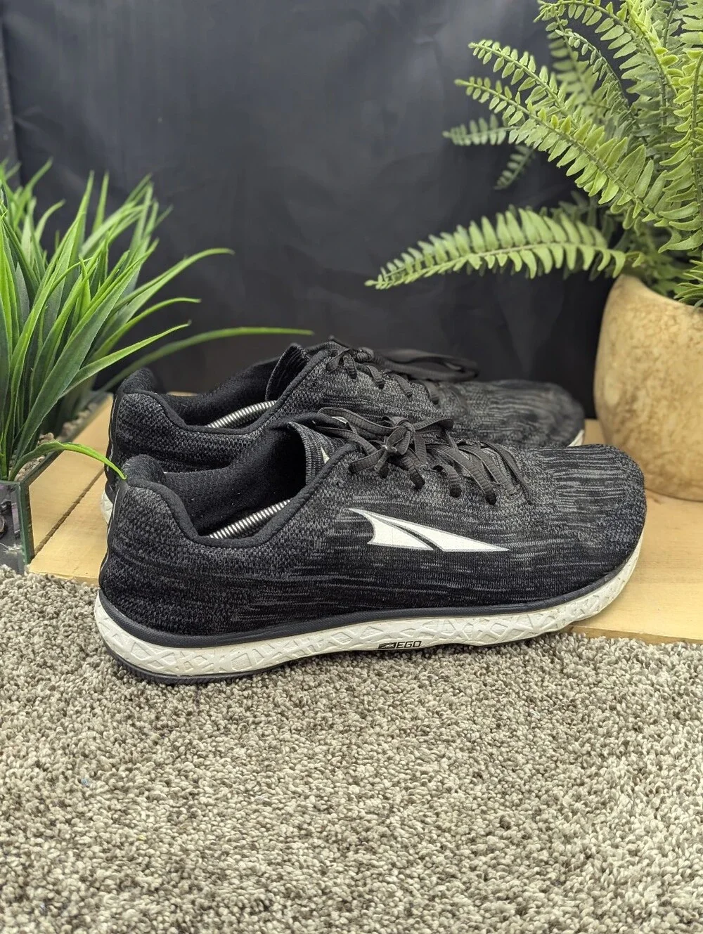 Altra Escalante 2.5 Mens Size 14 Black Running Shoes Walking Gym Casual Comfort